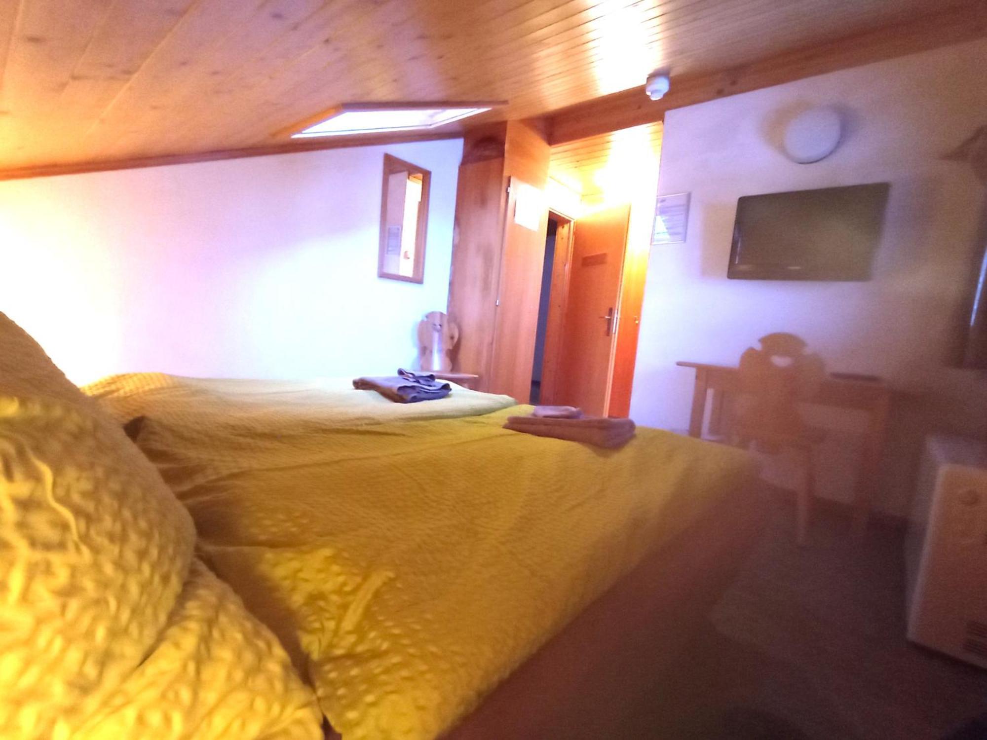 Chambre Double Doppelzimmer Camping Jaunpass Boltigen エクステリア 写真